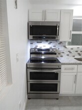 8006 Avenue B-Unit -D in Houston, TX - Building Photo - Building Photo