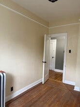 54 E Clifford Pl, Unit 2 in Bronx, NY - Building Photo - Building Photo