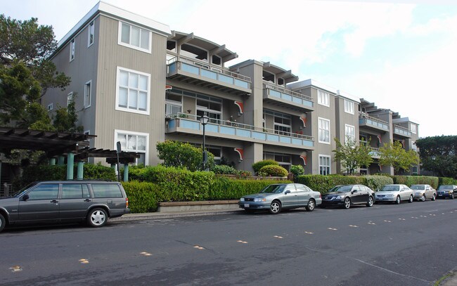 The Ark Apartments in Belvedere Tiburon, CA - Foto de edificio - Building Photo