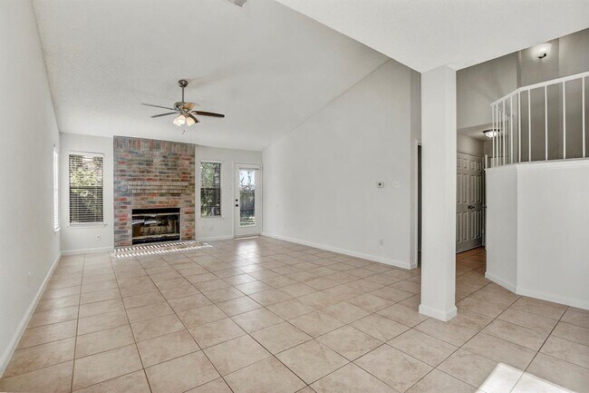 17516 Klamath Falls Dr in Round Rock, TX - Building Photo - Building Photo