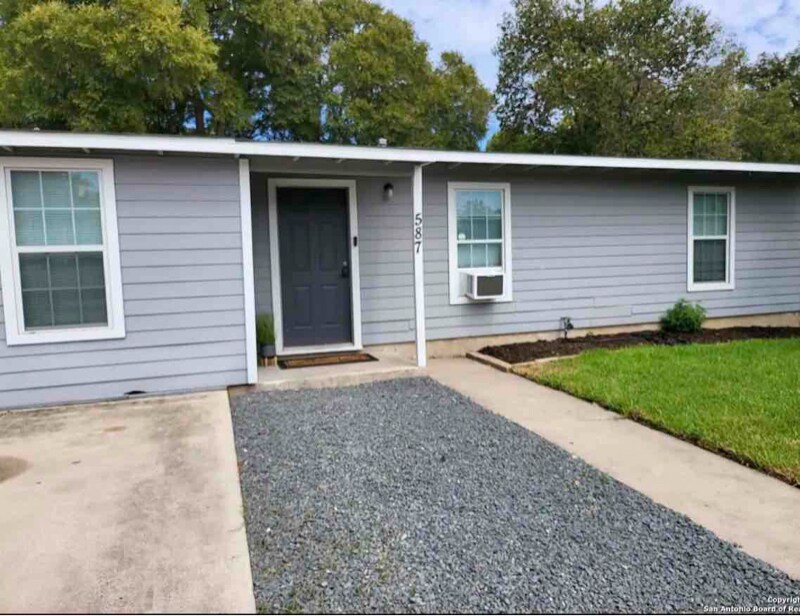 587 Overhill Dr-Unit -1 in San Antonio, TX - Building Photo