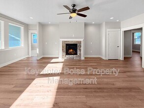 4401 E Wedge St in Nampa, ID - Building Photo - Building Photo