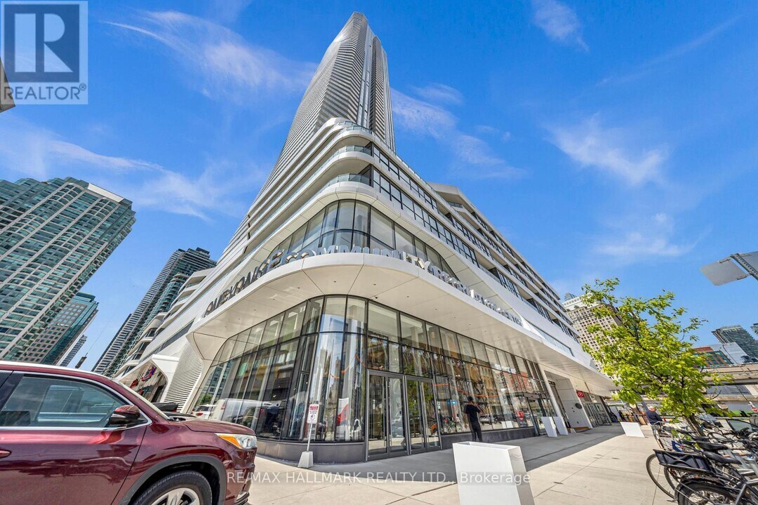 28-2128 Freeland St in Toronto, ON - Building Photo
