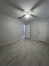 4529 Galesburg St in Houston, TX - Foto de edificio - Building Photo