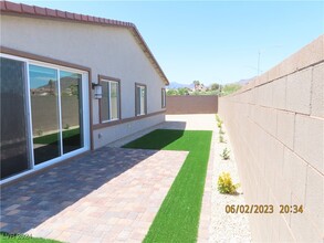 214 Augusta Rdg Ct in Henderson, NV - Building Photo - Building Photo