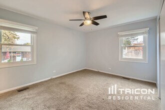 2 Bernard Ct in Buffalo Grove, IL - Building Photo - Building Photo