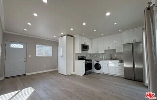 9248 Lev Ave in Los Angeles, CA - Building Photo