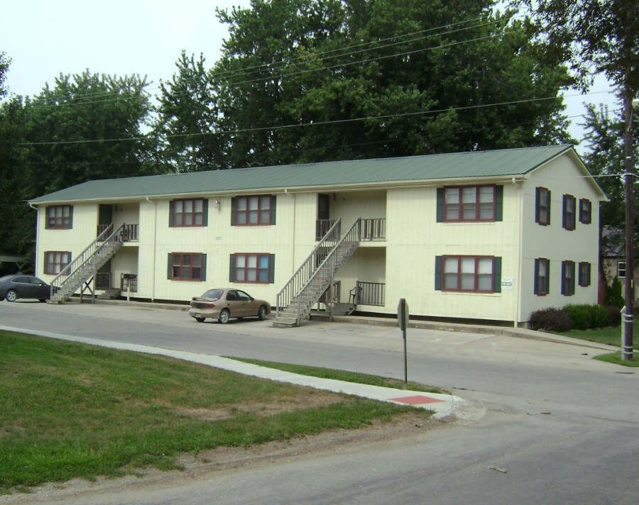 801 S 21st St in Lexington, MO - Building Photo