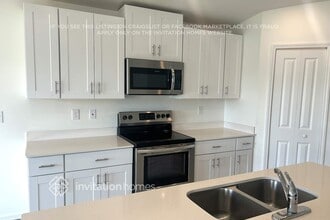 4319 Palatina Way in North Fort Myers, FL - Foto de edificio - Building Photo