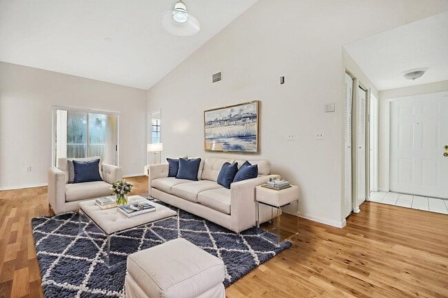 3221 Sabal Palm Manor