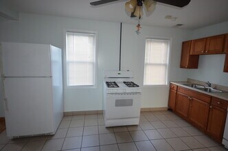 2815 W 25th Pl, Unit R2A. in Chicago, IL - Foto de edificio - Building Photo