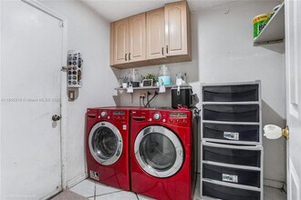 14591 Vista Verdi Rd in Davie, FL - Building Photo - Building Photo
