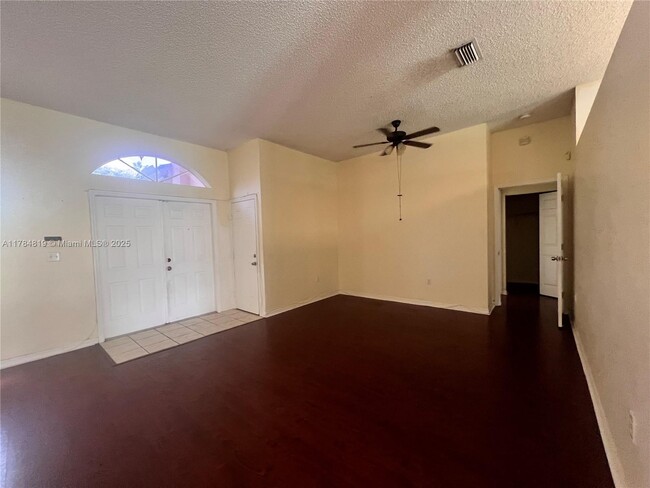 property at 635 SE 28th Ln