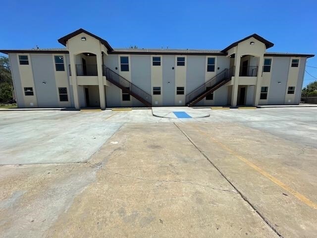 2717 N Arkansas Ave-Unit -3 in Laredo, TX - Building Photo
