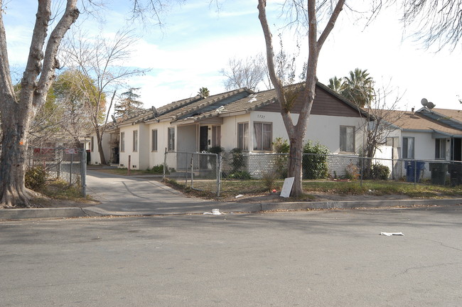 1327-1333 Wall Ave in San Bernardino, CA - Building Photo - Building Photo