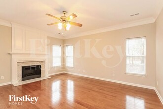 11208 Ridge Oak Dr in Charlotte, NC - Building Photo - Building Photo