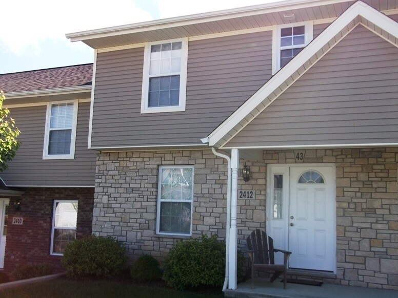 2412 S Woolery Mill Dr in Bloomington, IN - Building Photo