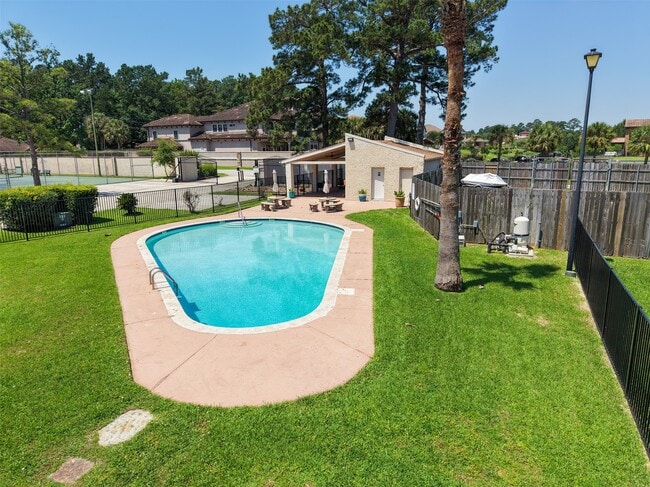 property at 16 Regency Pt