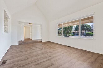 19469 Victoria Ct in Sonoma, CA - Building Photo - Building Photo