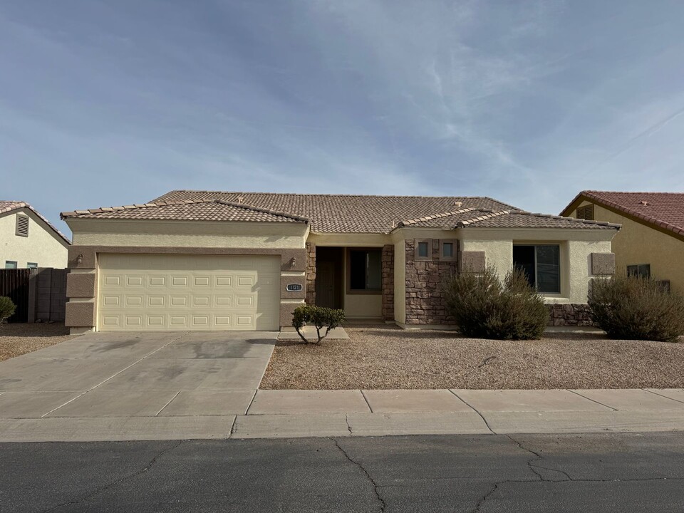 1121 N Cota Ln in Coolidge, AZ - Building Photo