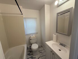 85 Draher St in Waterbury, CT - Building Photo