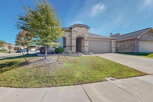 1425 Willoughby Way in Little Elm, TX - Foto de edificio - Building Photo