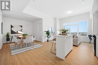 500 Plains Rd E in Burlington, ON - Building Photo - Building Photo