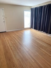 209 Northwood Dr in South San Francisco, CA - Building Photo - Building Photo