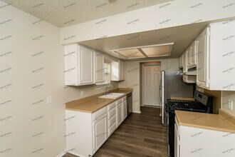 13681 S Poplar St in Glenpool, OK - Building Photo - Building Photo