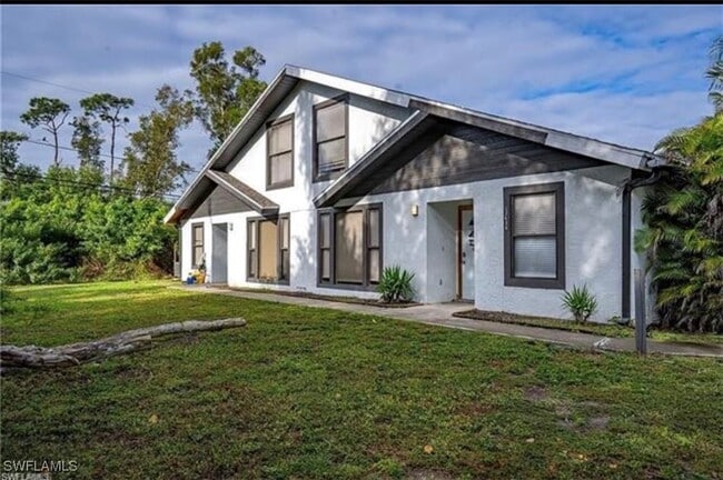property at 17430 Dumont Dr