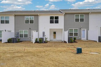 8535 Beckett Chase Wy in Raleigh, NC - Building Photo - Building Photo