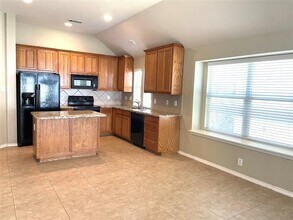 9225 Odeum Dr in Fort Worth, TX - Building Photo - Building Photo