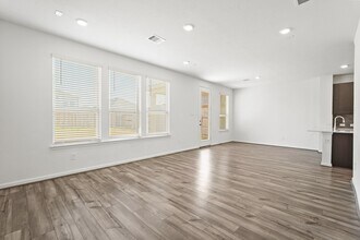 8126 Coco Blf Dr in Cypress, TX - Building Photo - Building Photo