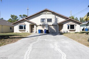 7261 Albany Rd in Ft. Myers, FL - Building Photo