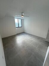 1942 Taylor St, Unit B1 in Hollywood, FL - Building Photo - Building Photo