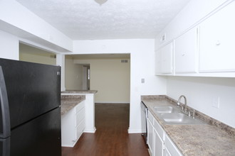 The Heights at Chamblee in Chamblee, GA - Foto de edificio - Interior Photo