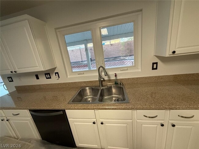 2120 Royal Antilles Ct in North Las Vegas, NV - Building Photo - Building Photo