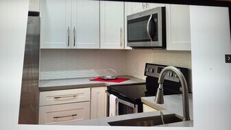 5438 Verona Dr in Boynton Beach, FL - Building Photo