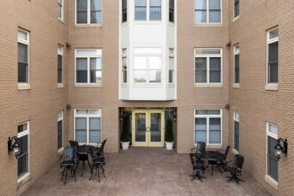 City Place Condominiums in St. Louis, MO - Building Photo - Building Photo