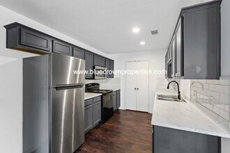3516 Chilmark Way in Dallas, TX - Foto de edificio - Building Photo