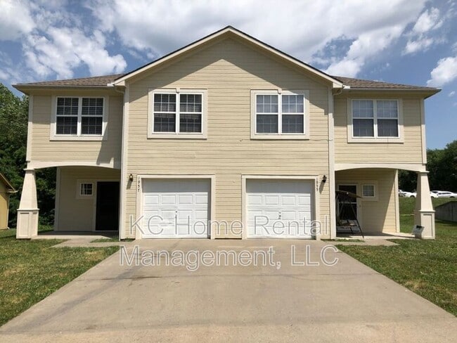 property at 1957 N 80th Ct