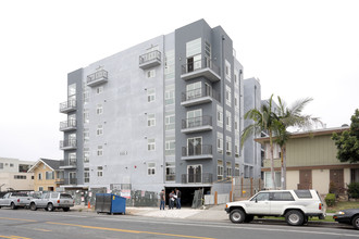 155 S Oxford Ave in Los Angeles, CA - Building Photo - Building Photo