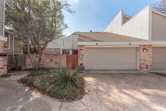 2705 Keller Springs Ct in Carrollton, TX - Building Photo - Building Photo