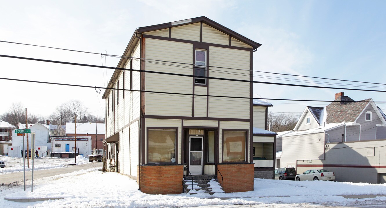 1428 4th Ave in Coraopolis, PA - Building Photo