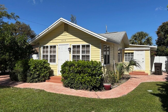 property at 419 43rd St