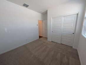3765 N 102nd Ave in Avondale, AZ - Building Photo - Building Photo