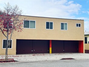 1731 Pico Blvd in Santa Monica, CA - Foto de edificio - Building Photo