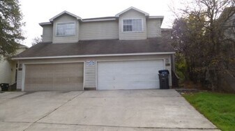 915 Sagewood Trail in San Marcos, TX - Building Photo