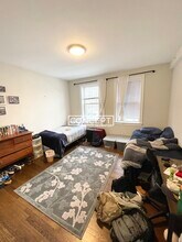 2017 Commonwealth Ave, Unit 5 in Boston, MA - Building Photo - Building Photo