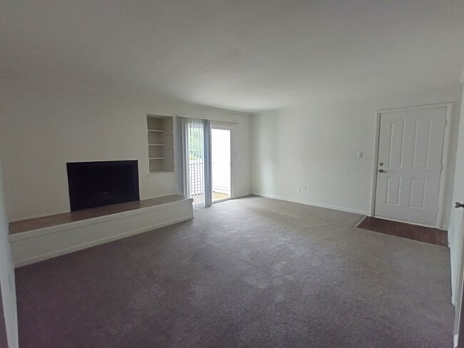 600 Reusens Rd in Lynchburg, VA - Foto de edificio - Building Photo